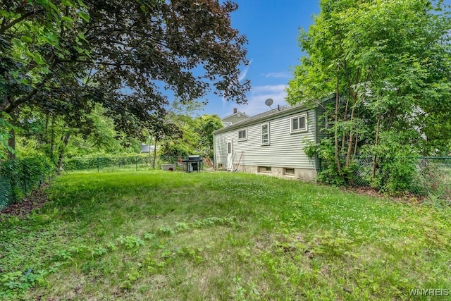44 Deuro Dr, Niagara Falls, NY 14304 - view of fenced backyard