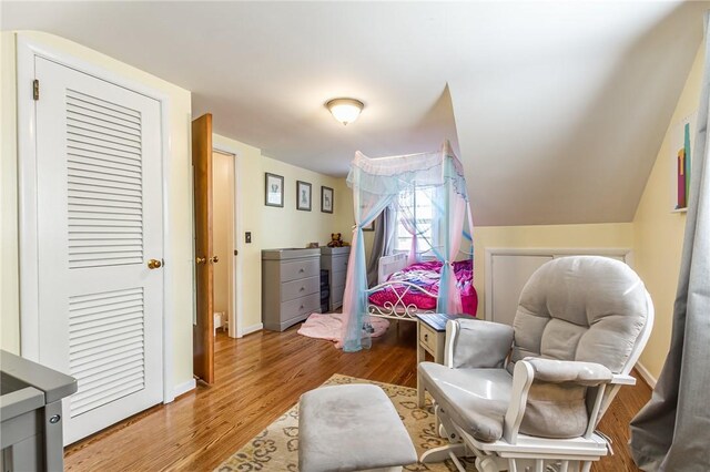 264 Harvest Dr, Greece, NY 14626 - sitting room featuring wood finished floors and baseboards