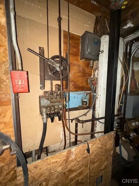 4050 Elmcrest Rd, Salina, NY 13090 - view of utilities