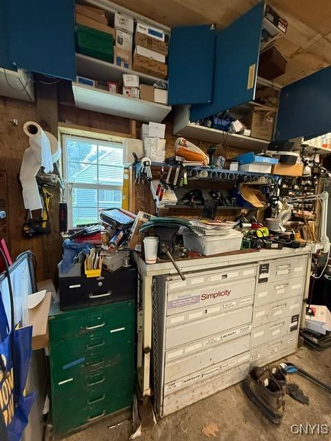 4050 Elmcrest Rd, Salina, NY 13090 - view of storage area