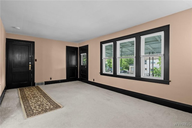 532 Linden Ave, Buffalo, NY 14216 - entrance foyer with carpet floors and baseboards