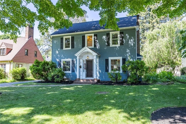 240 Sagamore Dr, Irondequoit, NY 14617 - colonial house with a front yard