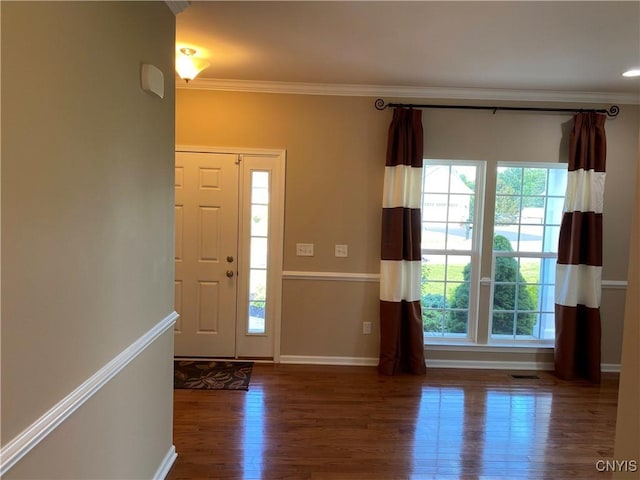 107 Shaker Hts, Camillus, NY 13031 - foyer entrance featuring wood finished floors and ornamental molding