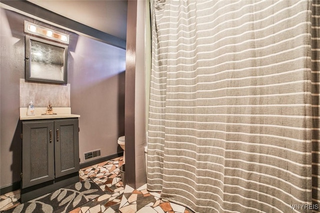 2910 Weston Ave, Niagara Falls, NY 14305 - bathroom with vanity and a shower with curtain