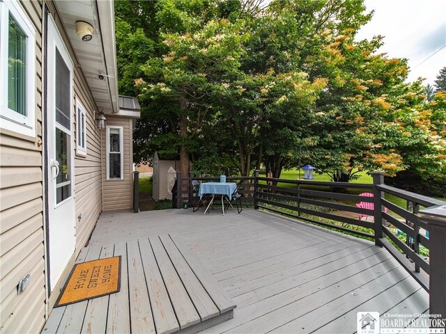 6295 Stockton Hartfield Rd, Chautauqua, NY 14728 - view of deck