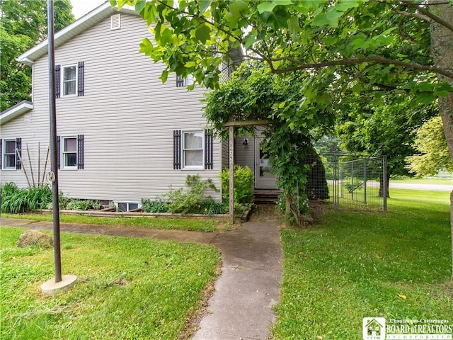6295 Stockton Hartfield Rd, Chautauqua, NY 14728 - view of front facade featuring a front lawn