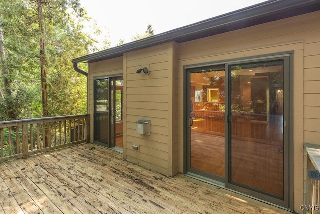42 Nursery Ln, Syracuse, NY 13210 - view of wooden terrace