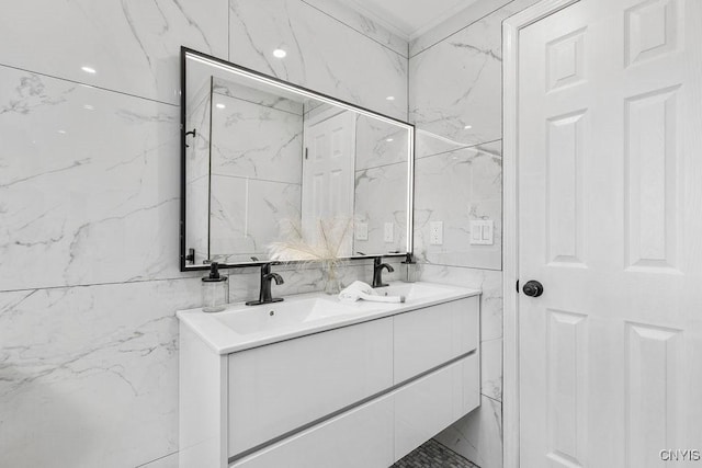 7921 Davis Rd N, Clay, NY 13041 - full bath with double vanity