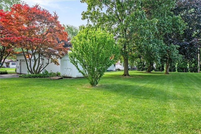 35 Francine Dr, Gates, NY 14606