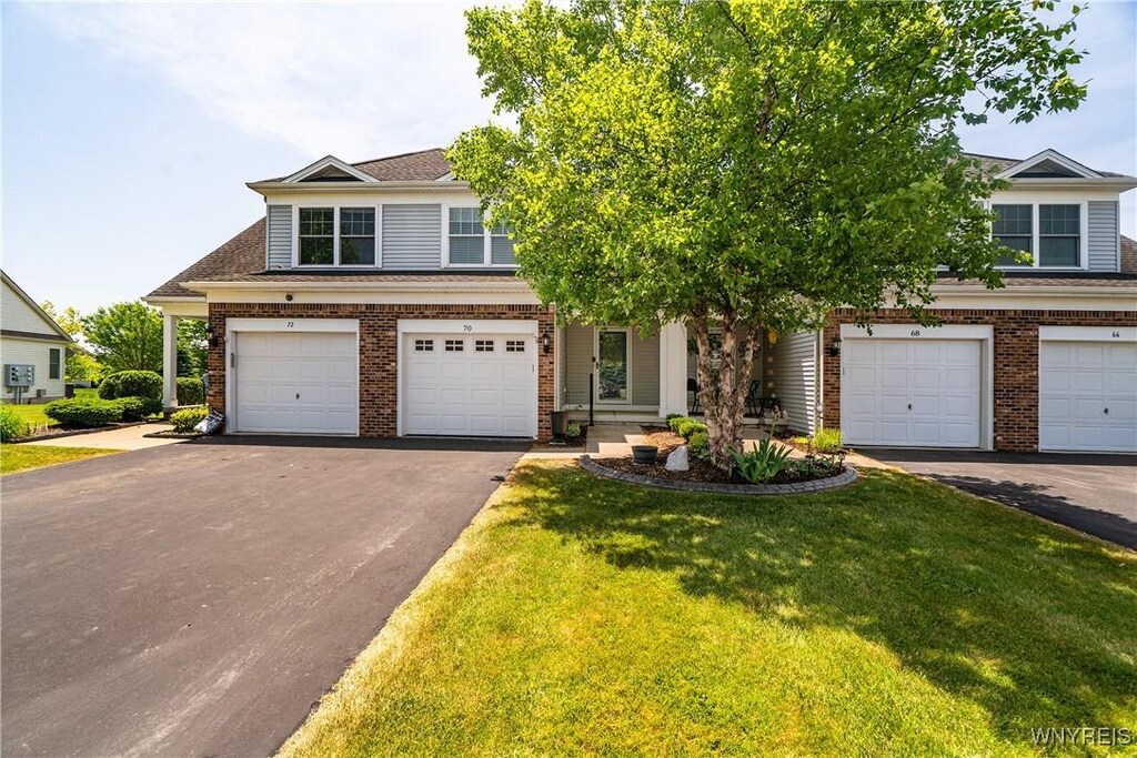 70 Hanover St, Lancaster, NY 14086 - photo 1
