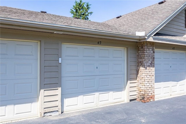 42 Wood Creek Dr, Pittsford, NY 14534 - view of garage