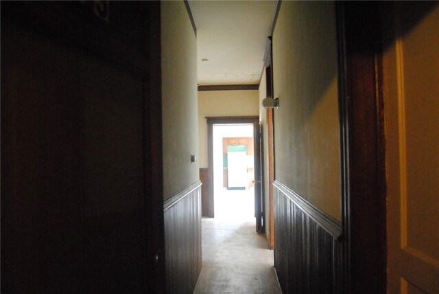 136 N Fraley St, Kane Boro, PA 16735 - corridor with wainscoting