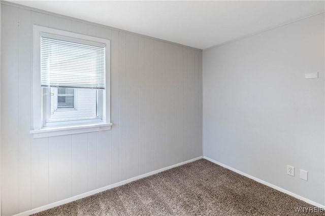 686 Harrison Ave, Tonawanda, NY 14223 - empty room with carpet and baseboards