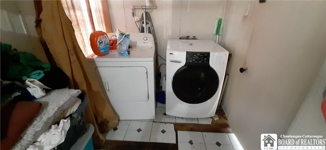 4604 W Railroad Ave, Stockton, NY 14874 - laundry area featuring independent washer and dryer