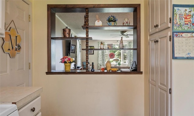 38 Tobin Rd, Henrietta, NY 14467 - detailed view of a ceiling fan