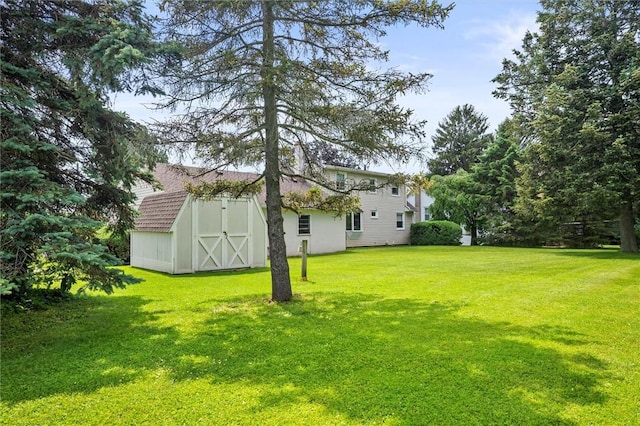 38 Tobin Rd, Henrietta, NY 14467 - view of green lawn with a storage unit