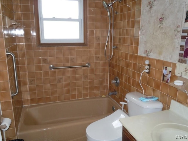 327 Noble Ave, Salina, NY 13206 - photo 14
