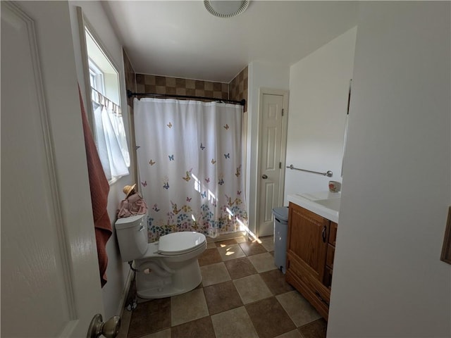 1525 S Ave, Lewis Run, PA 16738 - full bath featuring a shower with shower curtain and vanity