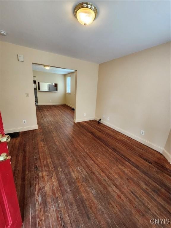 114 Stevens Pl, Syracuse, NY 13210 - empty room featuring wood-type flooring