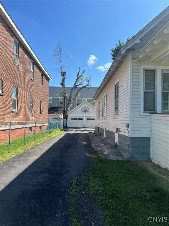422 James St, Utica, NY 13501 - photo 3