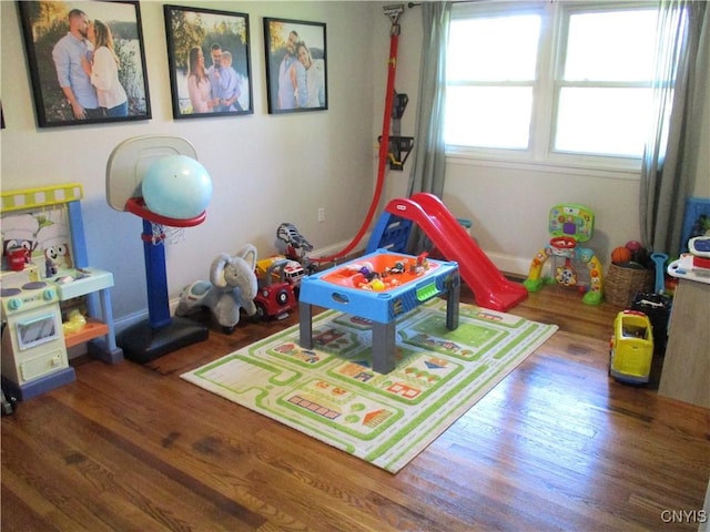 7739 Roberts St, Lenox, NY 13032 - game room featuring wood finished floors and baseboards