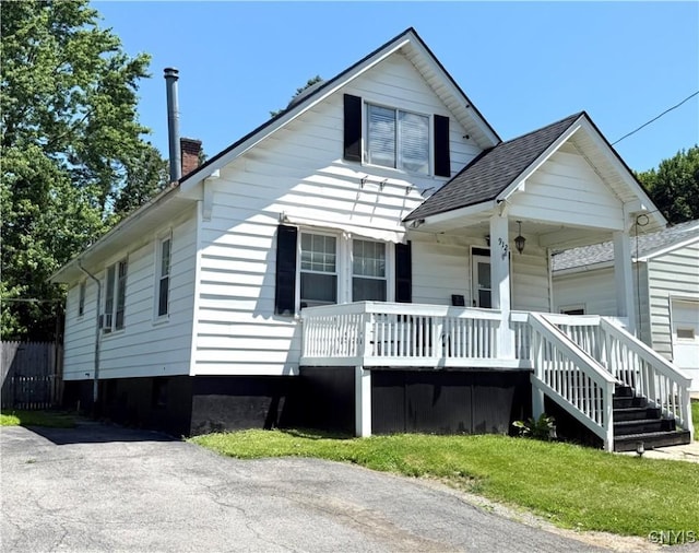 912 Symonds Pl, Utica, NY 13502 - photo 3