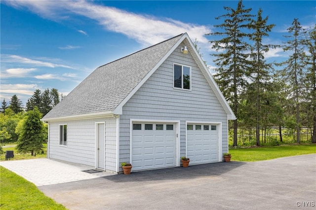 2516 W Lake Rd, Skaneateles, NY 13152 - view of detached garage