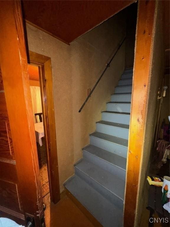 182 Seneca Rd, Webb, NY 13420 - view of stairway