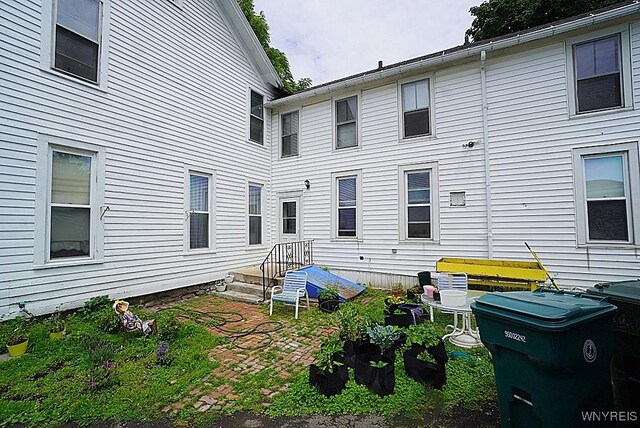 57 Christiana St, North Tonawanda, NY 14120 - back of property
