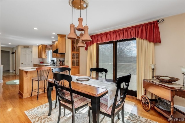 288 W Maplemere Rd, Amherst, NY 14221 - dining area featuring light wood-style flooring and recessed lighting