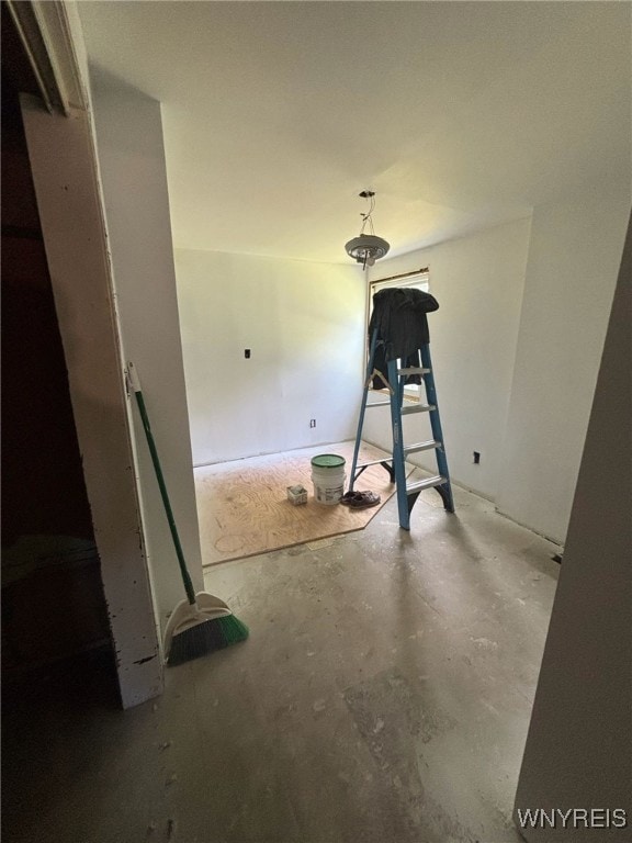 545 Tronolone Pl, Niagara Falls, NY 14301 - detailed view of concrete flooring