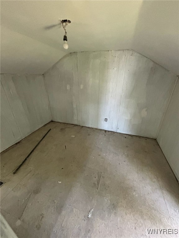 545 Tronolone Pl, Niagara Falls, NY 14301 - additional living space with vaulted ceiling