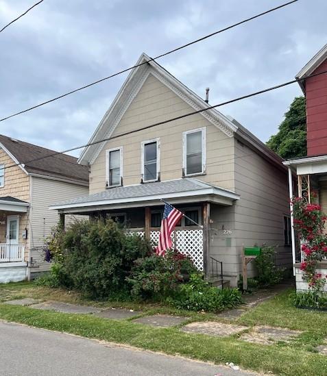 226 Metcalfe St, Buffalo, NY 14206 - photo 1