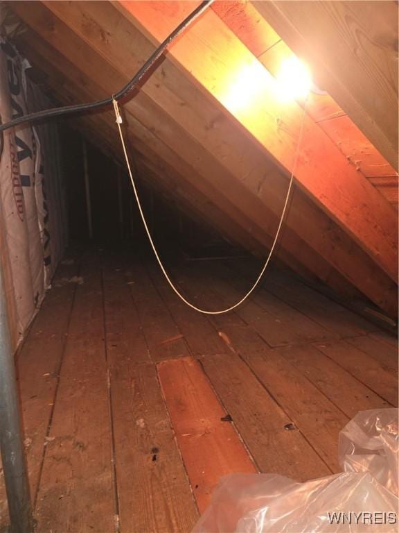 465 18th St, Niagara Falls, NY 14303 - view of unfinished attic