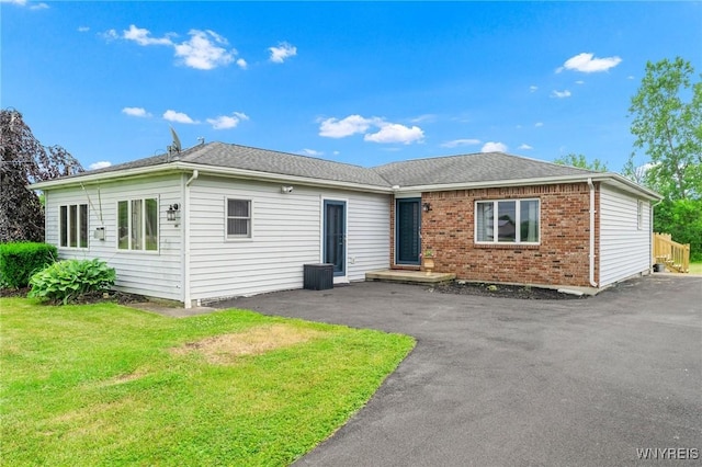 1538 Saunders Sett Rd, Lewiston, NY 14304 - photo 1