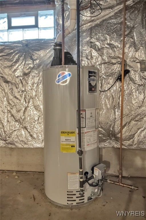 152 Pino Verde Ln, Amherst, NY 14221 - utility room featuring gas water heater