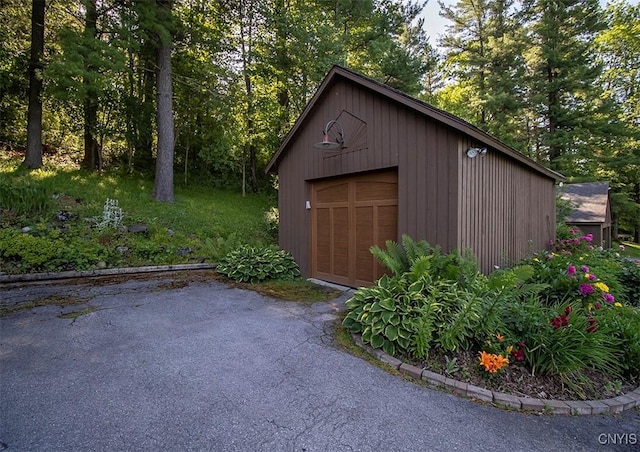 1929 Chard Rd, Cazenovia, NY 13035 - detached garage with asphalt driveway