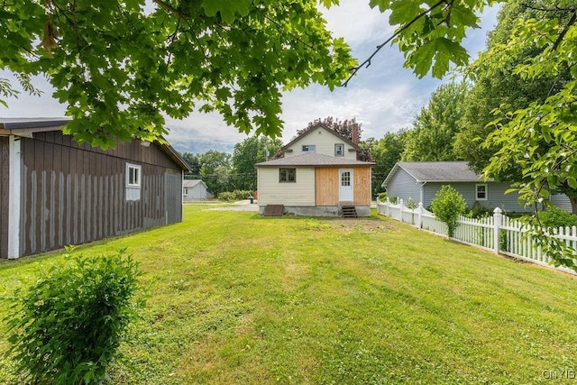81 E 10th St, Oswego, NY 13126 - view of yard with entry steps