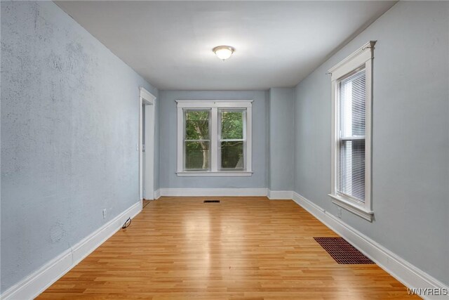 531 Lisbon Ave, Buffalo, NY 14215 - photo 12