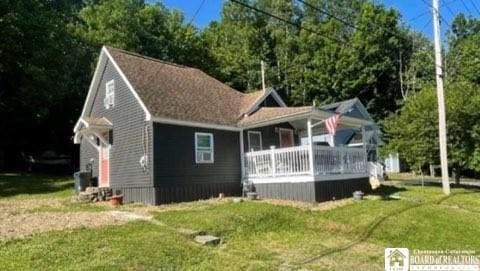 3 Mapleview Ave, Busti, NY 14750 - view of front facade with a front lawn and a porch