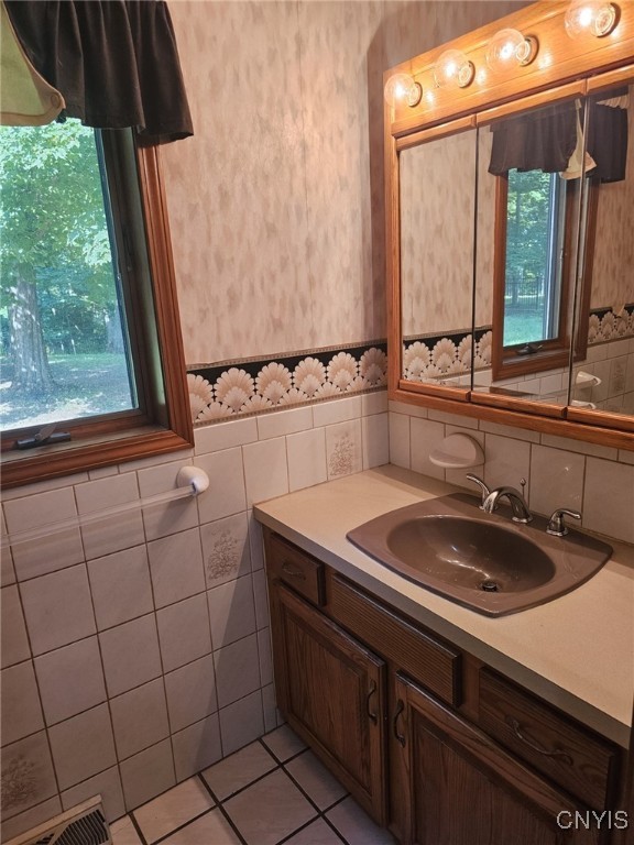 7179 Farnham Rd, Lysander, NY 13112 - photo 28