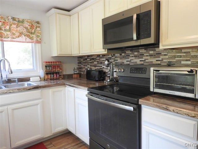 3683 Armstrong Rd, Camillus, NY 13209 - photo 5