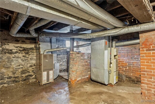 385 7th St, Buffalo, NY 14201 - photo 32