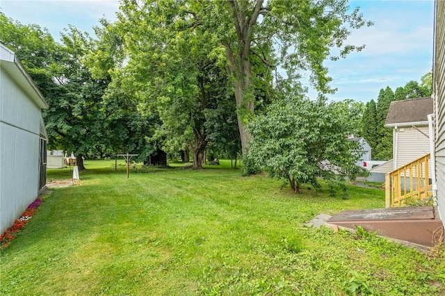 113 Myrtle St, Leroy, NY 14482 - view of green lawn