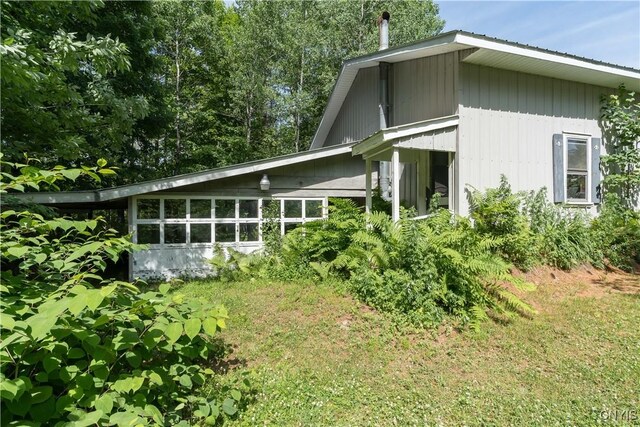 7259 Number Four Rd, Watson, NY 13367 - view of side of home
