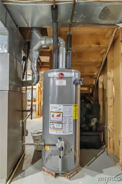 6192 Thornwood Dr, Boston, NY 14075 - utility room featuring gas water heater