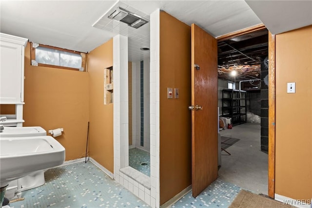 73 Willowcrest Dr, West Seneca, NY 14224 - full bath featuring tiled shower and a sink
