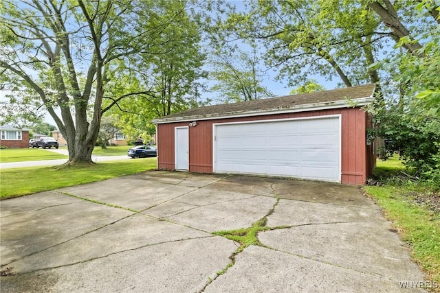73 Willowcrest Dr, West Seneca, NY 14224 - view of detached garage