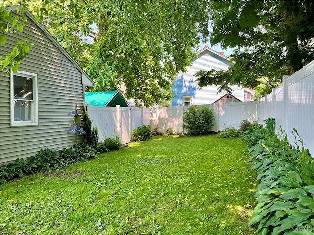 520 Seneca St, Fulton, NY 13069 - view of yard
