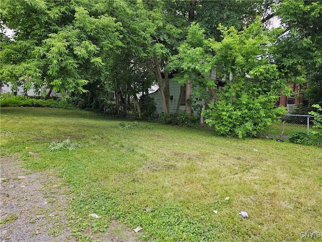 717 Oswego St, Utica, NY 13502 - view of yard